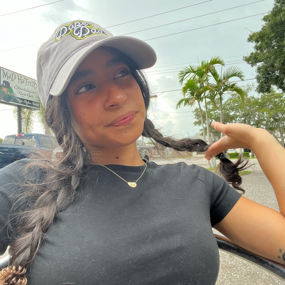 Meet your Posher, Gabriela - Picture 2 of 11